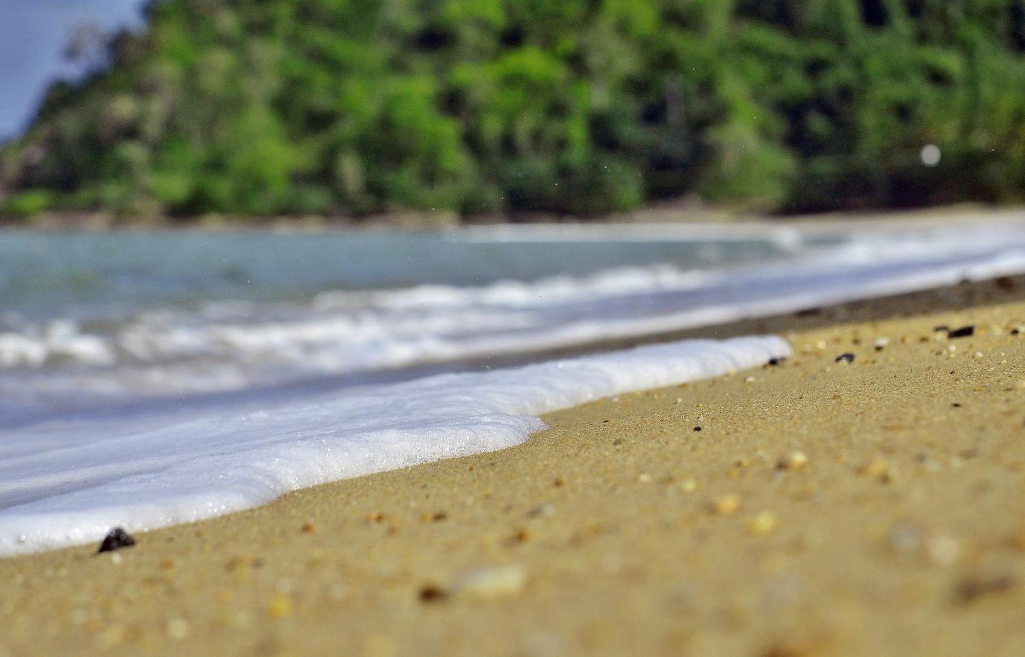 Beachfront Apartments On Trinity Beach Bagian luar foto
